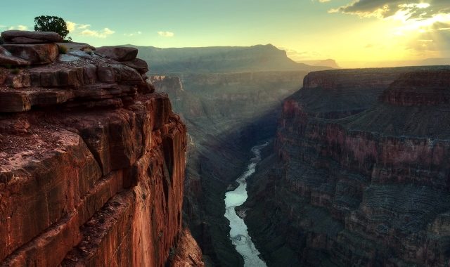 Grand Canyon and the Colorado River Kanjon provalija