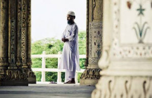 Da li je muvalat (klanjanje namaza jednog za drugim) uslov ispravnosti spajanja namaza namaz